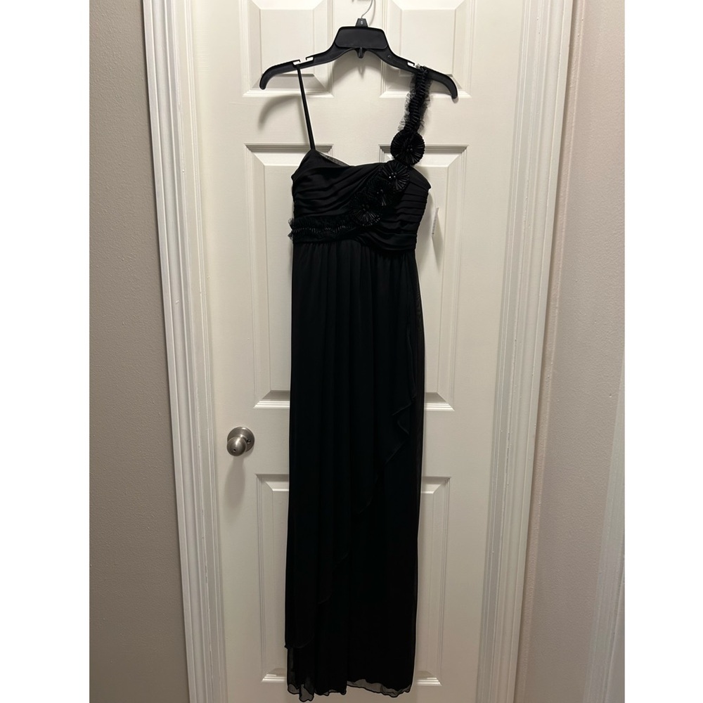 City Triangles One-Shoulder Long Formal Prom Dress, Black, Size 5